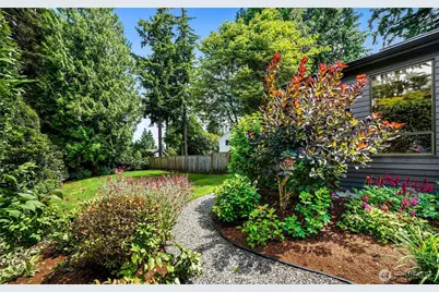 2234 108th Avenue SE, Bellevue, WA 98004 - Photo 33