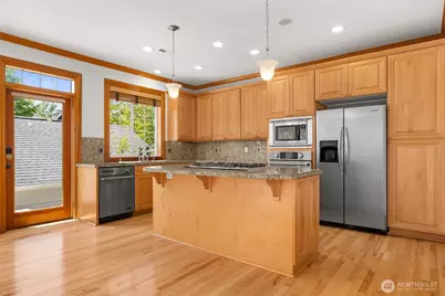 2575 NE Park Drive, Issaquah, WA 98029 - Photo 9