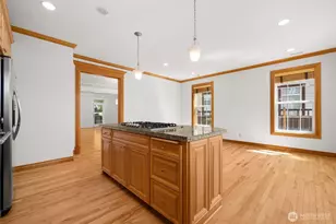 2575 NE Park Dr, Issaquah, WA 98029 - Photo 11