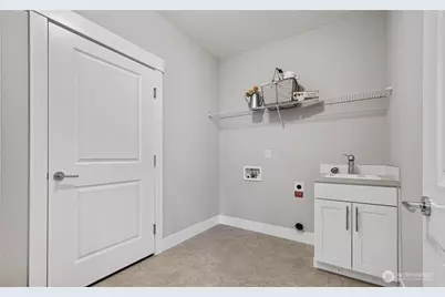 8831 27th St W, Edgewood, WA 98371 - Photo 21