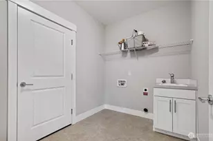 8831 27th St W, Edgewood, WA 98371 - Photo 21
