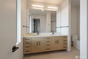 2315 4th Ave, Seattle, WA 98121 - Photo 17