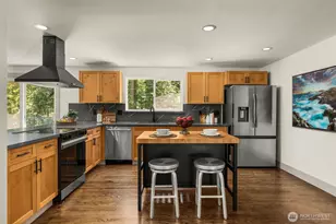 19035 SE 56th St, Issaquah, WA 98027 - Photo 15