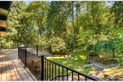 19035 SE 56th Street, Issaquah, WA 98027 - Photo 31