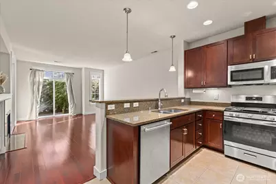 13914 N Pointe Circle #E, Mill Creek, WA 98012 - Photo 7