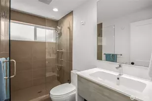 2414 161st Ave NE, Bellevue, WA 98008 - Photo 17