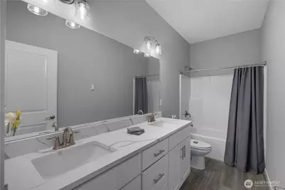 701 Myers Street SE, Rainier, WA 98576 - Photo 21