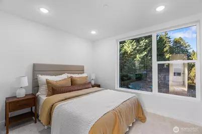 12512 35th Avenue NE #B, Seattle, WA 98125 - Photo 19
