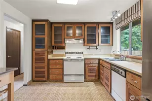 14610 SE 198th St, Renton, WA 98058 - Photo 9