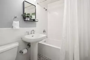 347 NW 52nd St, Seattle, WA 98107 - Photo 21