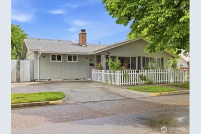 301 W Plum Street, Centralia, WA 98531 - Photo 1