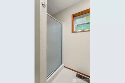 104 William Faulkner Drive, Centralia, WA 98531 - Photo 15