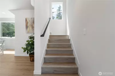 12531 25th Avenue NE #B, Seattle, WA 98125 - Photo 11