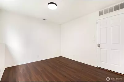 12715 35th Avenue NE #A, Seattle, WA 98125 - Photo 23