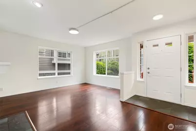 12715 35th Avenue NE #A, Seattle, WA 98125 - Photo 3