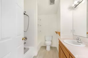 12715 35th Ave NE, Seattle, WA 98125 - Photo 15