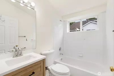 12715 35th Avenue NE #A, Seattle, WA 98125 - Photo 21