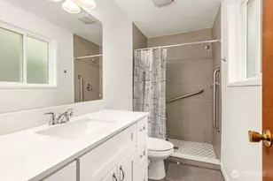 1708 Monterey Ct NE, Renton, WA 98056 - Photo 17