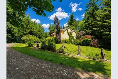 79 G  Mukilteo Way, Hat Island, WA 98206 - Photo 9