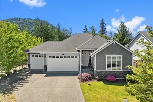 1757 Hillcrest Loop, Mount Vernon, WA 98274 - Photo 1