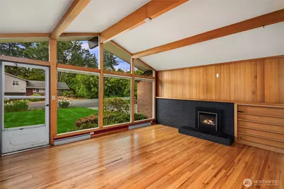 827 Marine View Circle SW, Normandy Park, WA 98166 - Photo 3