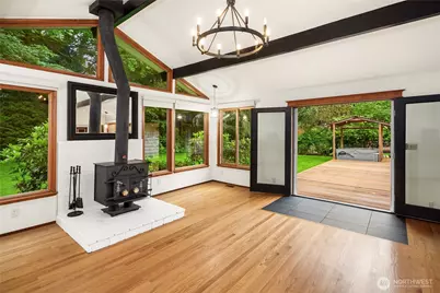 827 Marine View Circle SW, Normandy Park, WA 98166 - Photo 9