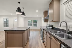 1120 S 25th St, Mount Vernon, WA 98274 - Photo 5