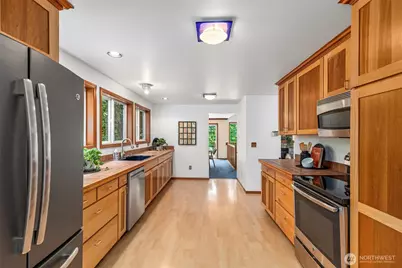 7021 81st Ave Court NW, Gig Harbor, WA 98335 - Photo 13