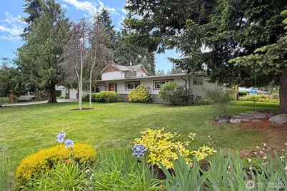 16857 Palatine Avenue N, Shoreline, WA 98133 - Photo 1