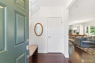 4417 28th Ave S, Seattle, WA 98108 - Photo 3