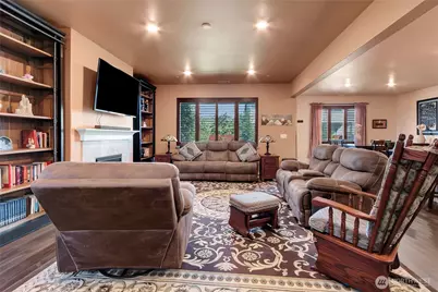 1504 29th Street NW, Puyallup, WA 98371 - Photo 7