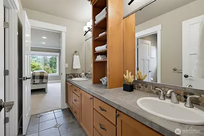 6402 Fairway Place SE, Snoqualmie, WA 98065 - Photo 23
