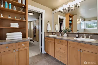 6402 Fairway Place SE, Snoqualmie, WA 98065 - Photo 31