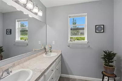 2484 Soundview Drive NE, Bainbridge Island, WA 98110 - Photo 29