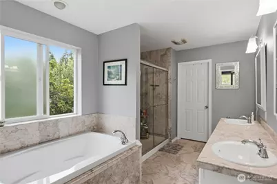 2484 Soundview Drive NE, Bainbridge Island, WA 98110 - Photo 21