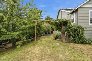 2484 Soundview Dr NE, Bainbridge Island, WA 98110 - Photo 33