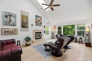 2484 Soundview Dr NE, Bainbridge Island, WA 98110 - Photo 7