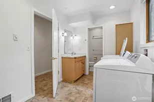 11122 27th Dr SE, Everett, WA 98208 - Photo 23