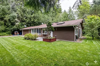 592 Sprague Valley Drive, Maple Falls, WA 98266 - Photo 3