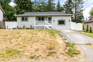 1273 Rickover Dr, Coupeville, WA 98239 - Photo 1
