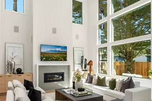 16711 NE 16th Pl, Bellevue, WA 98008 - Photo 3