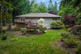 11220 NE Parkhill Pl, Bainbridge Island, WA 98110 - Photo 37