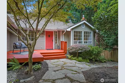 11220 NE Parkhill Place, Bainbridge Island, WA 98110 - Photo 1