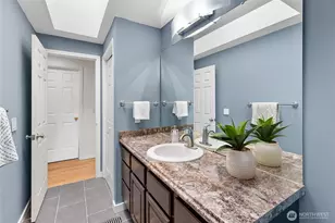 11220 NE Parkhill Pl, Bainbridge Island, WA 98110 - Photo 25