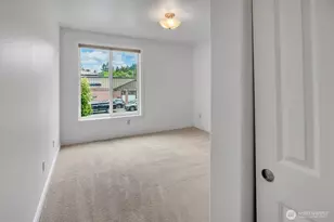275 E Sunset Way, Issaquah, WA 98027 - Photo 21