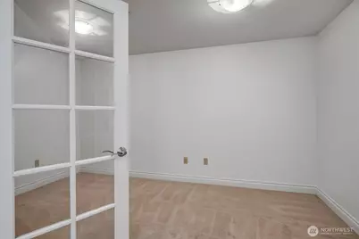 275 E Sunset Way #1A, Issaquah, WA 98027 - Photo 13