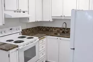 3510 W Elmore St, Seattle, WA 98199 - Photo 11