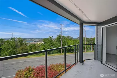 705 N State Street #301, Bellingham, WA 98225 - Photo 5