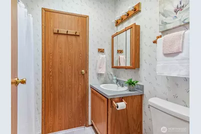 6898 Capricorn Lane NE #6, Bremerton, WA 98311 - Photo 25