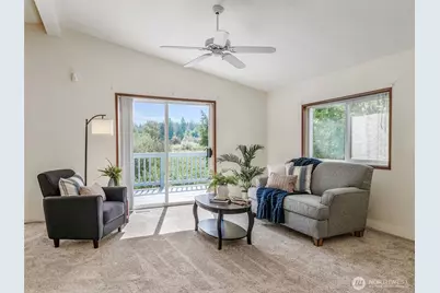 6898 Capricorn Lane NE #6, Bremerton, WA 98311 - Photo 5